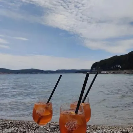 Mobile Tonka Biograd Na Moru