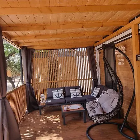 Mobile Tonka 营地 *