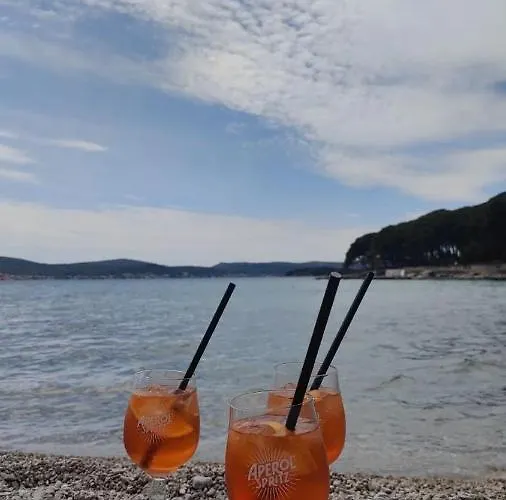 Mobile Tonka Biograd Na Moru