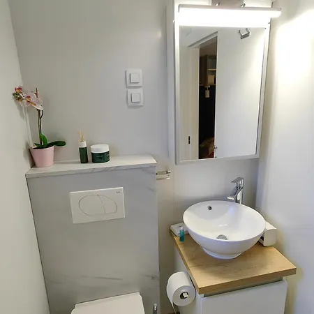 Kemp Mobile Tonka Biograd Na Moru